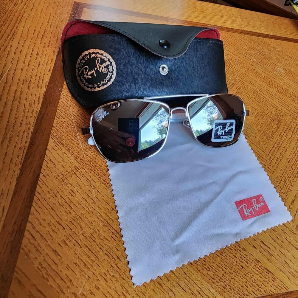 Ray-Ban Aviator sunglasses